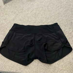 Black Lululemon Speed Up Shorts 2.5 Size 4